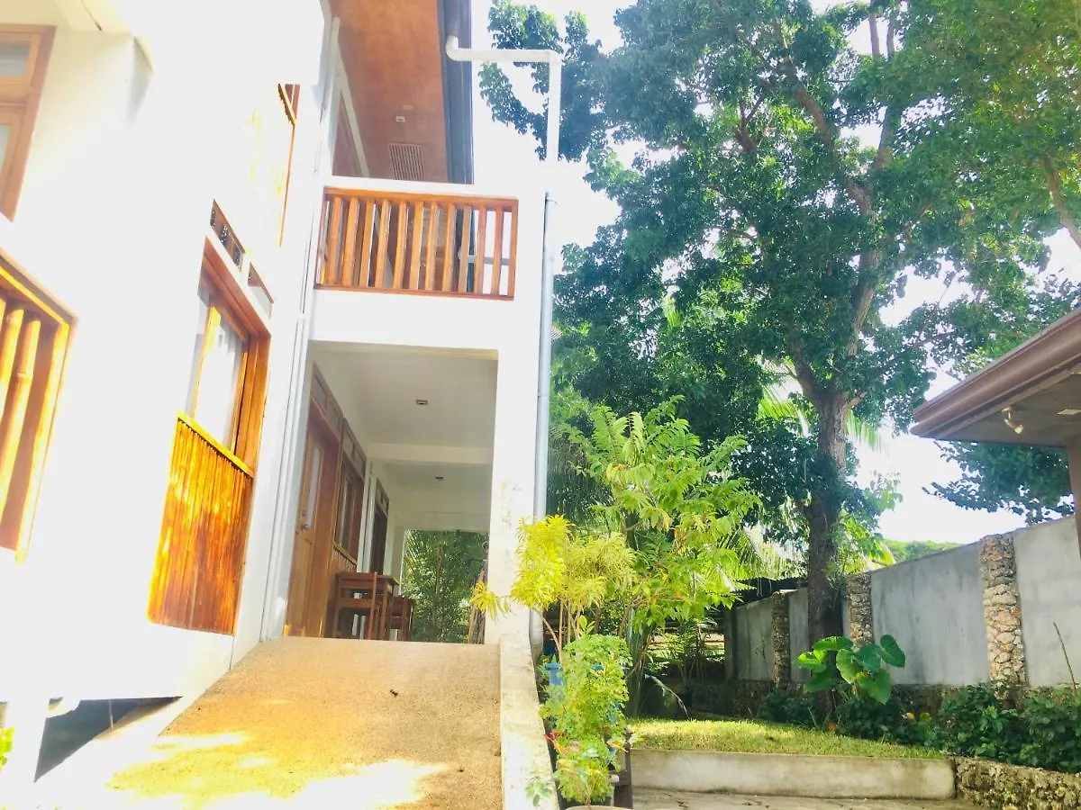 Pahiluna Guesthouse Panglao