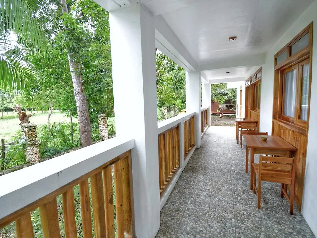 Pahiluna Guesthouse Panglao 2*,