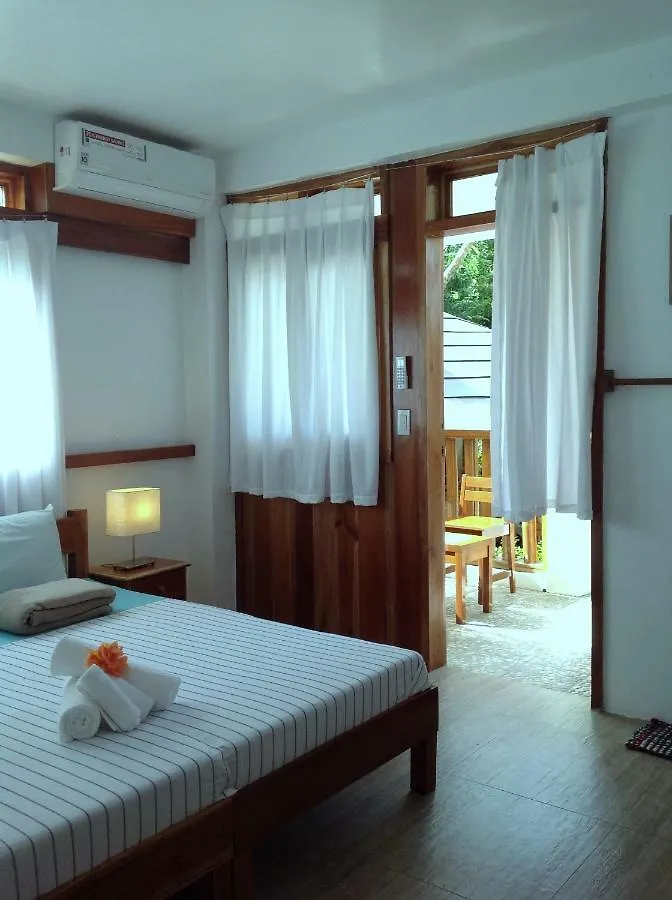 Pahiluna Guesthouse Panglao
